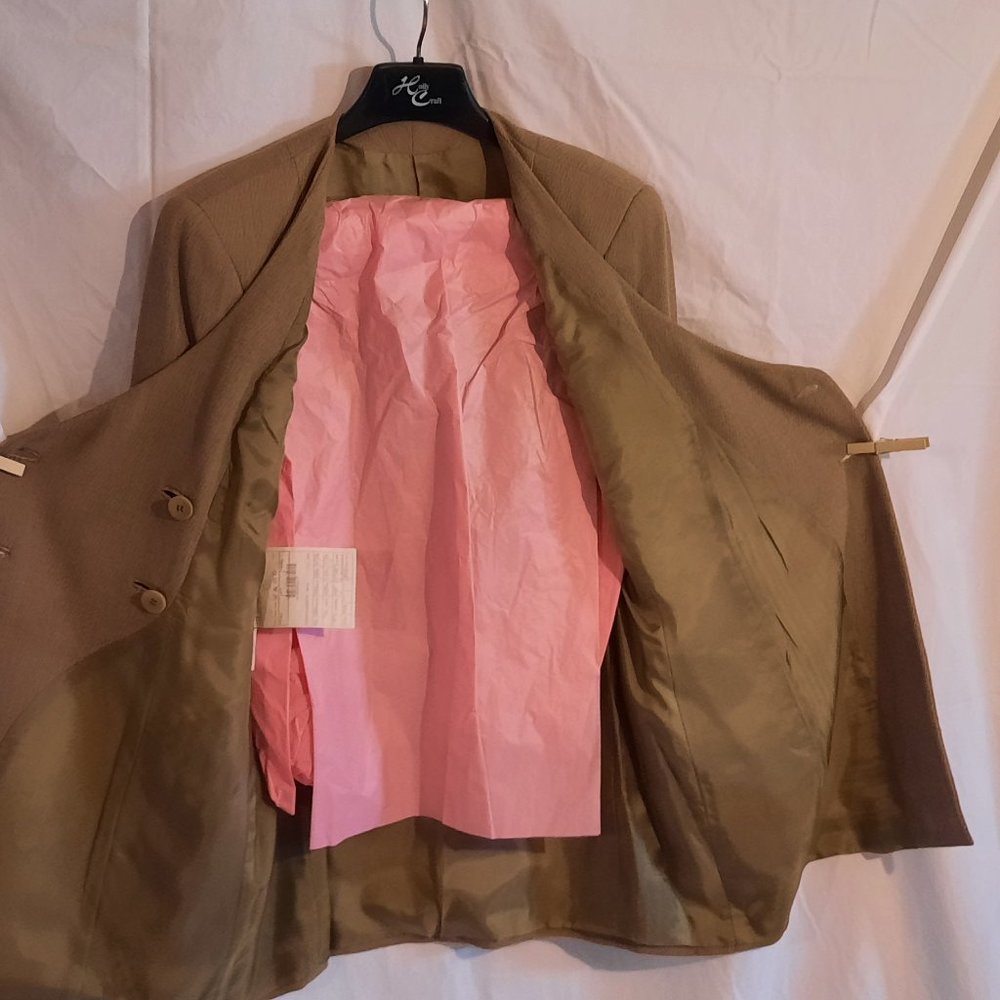 Giorgio Armani women's size 42 jacket